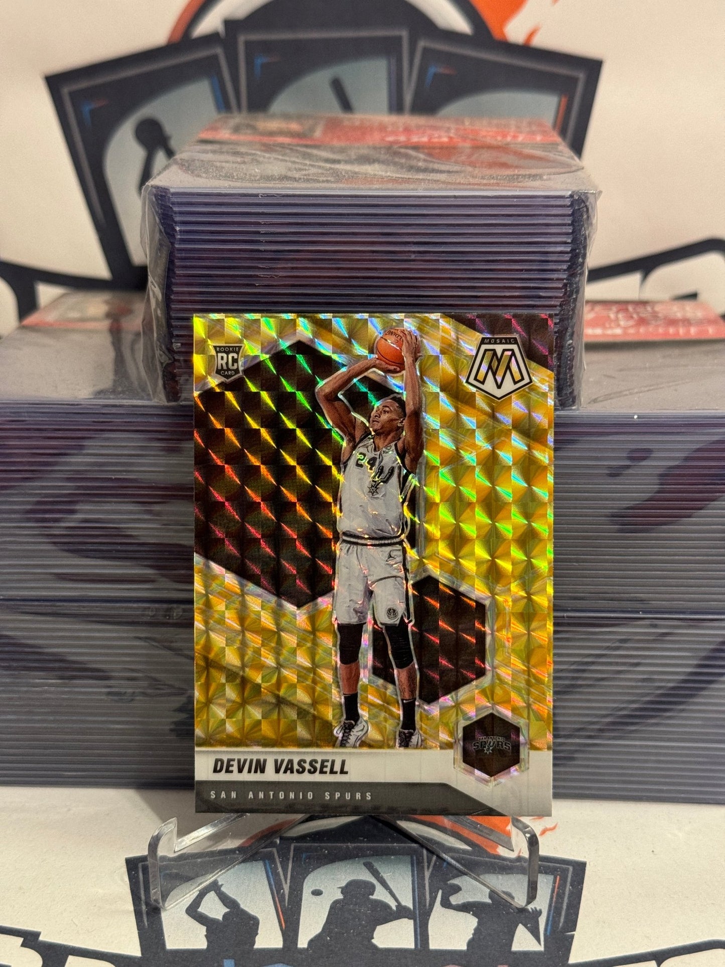 2020 Panini Mosaic (Yellow Reactive Prizm) Devin Vassell Rookie #221