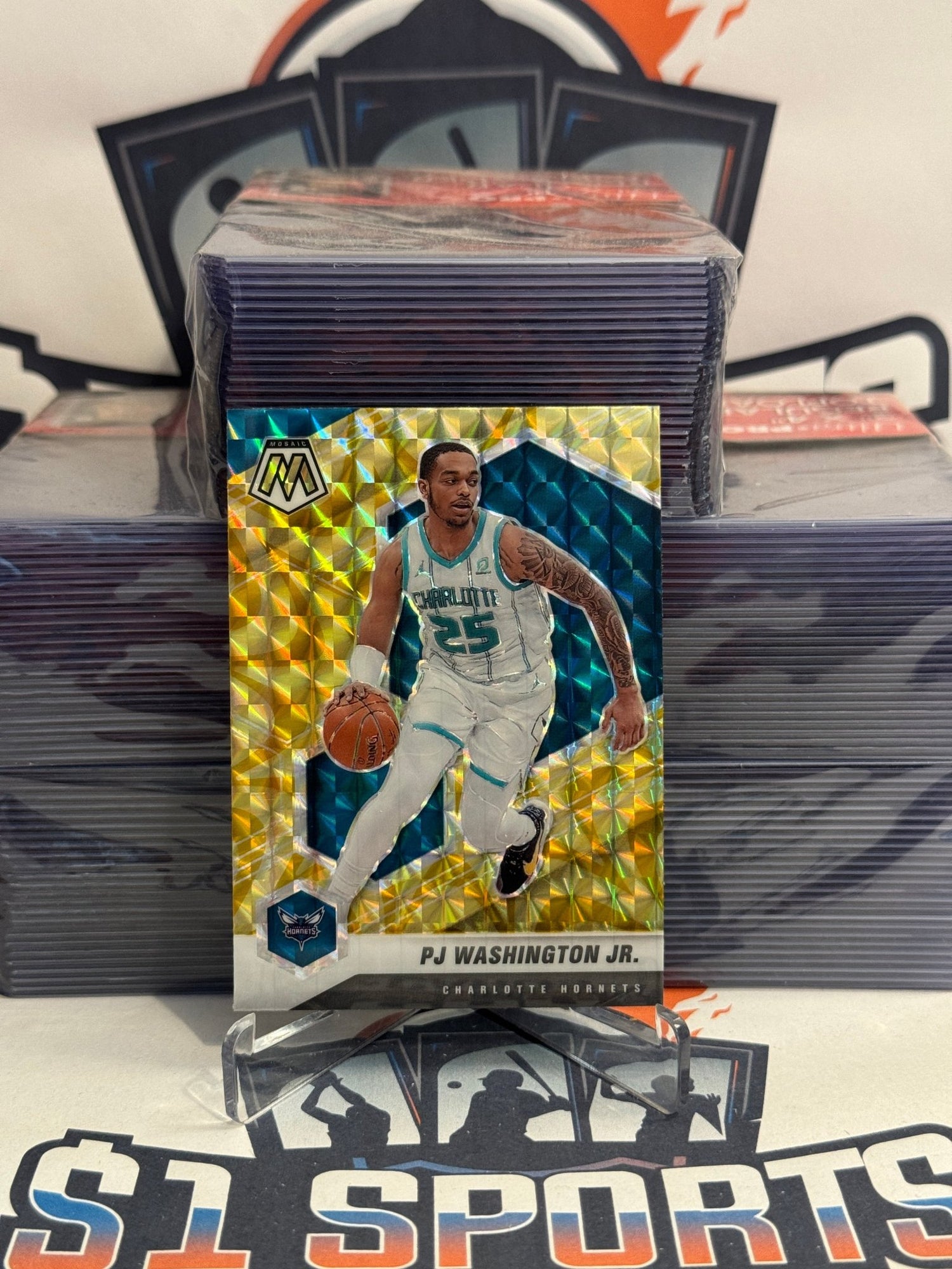 2020 Panini Mosaic (Yellow Reactive Prizm) PJ Washington Jr. #27