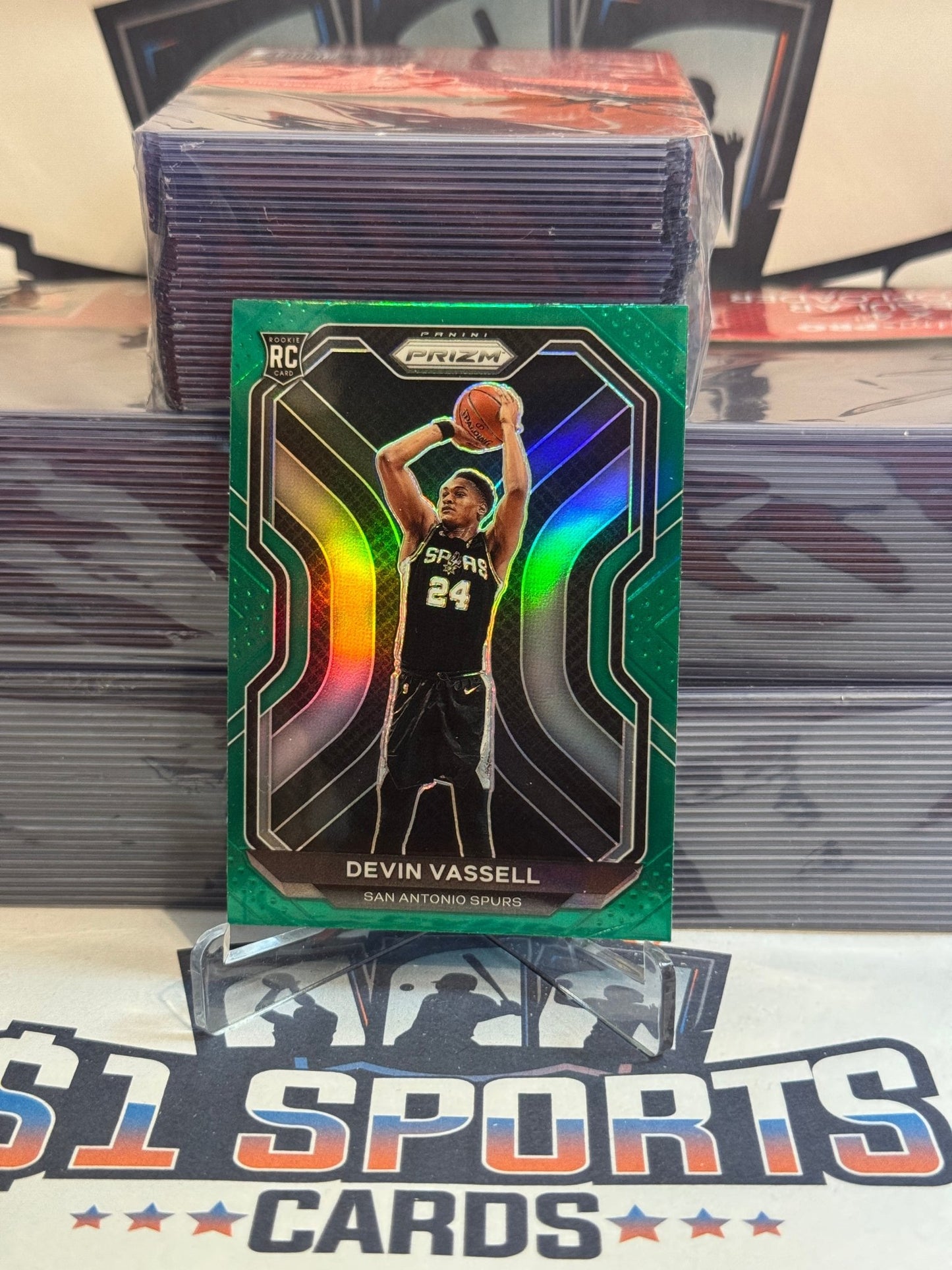 2020 Panini Prizm (Green Prizm) Devin Vassell Rookie #252