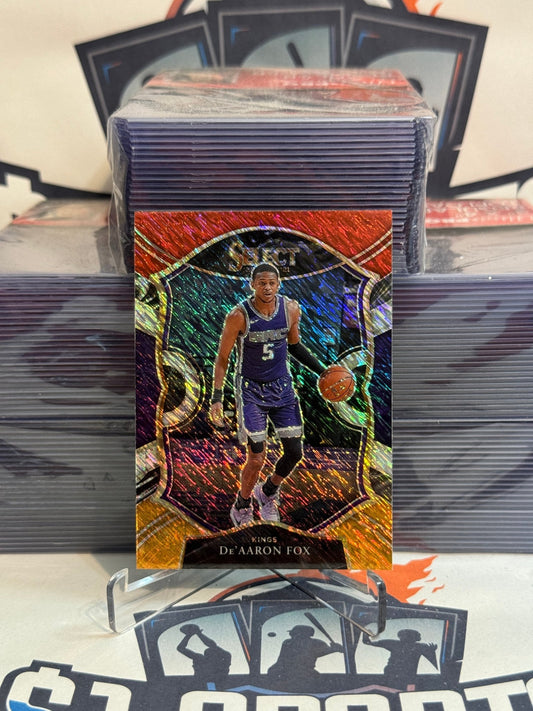 2020 Panini Select (Red White Orange Shimmer Prizm) De'Aaron Fox #32