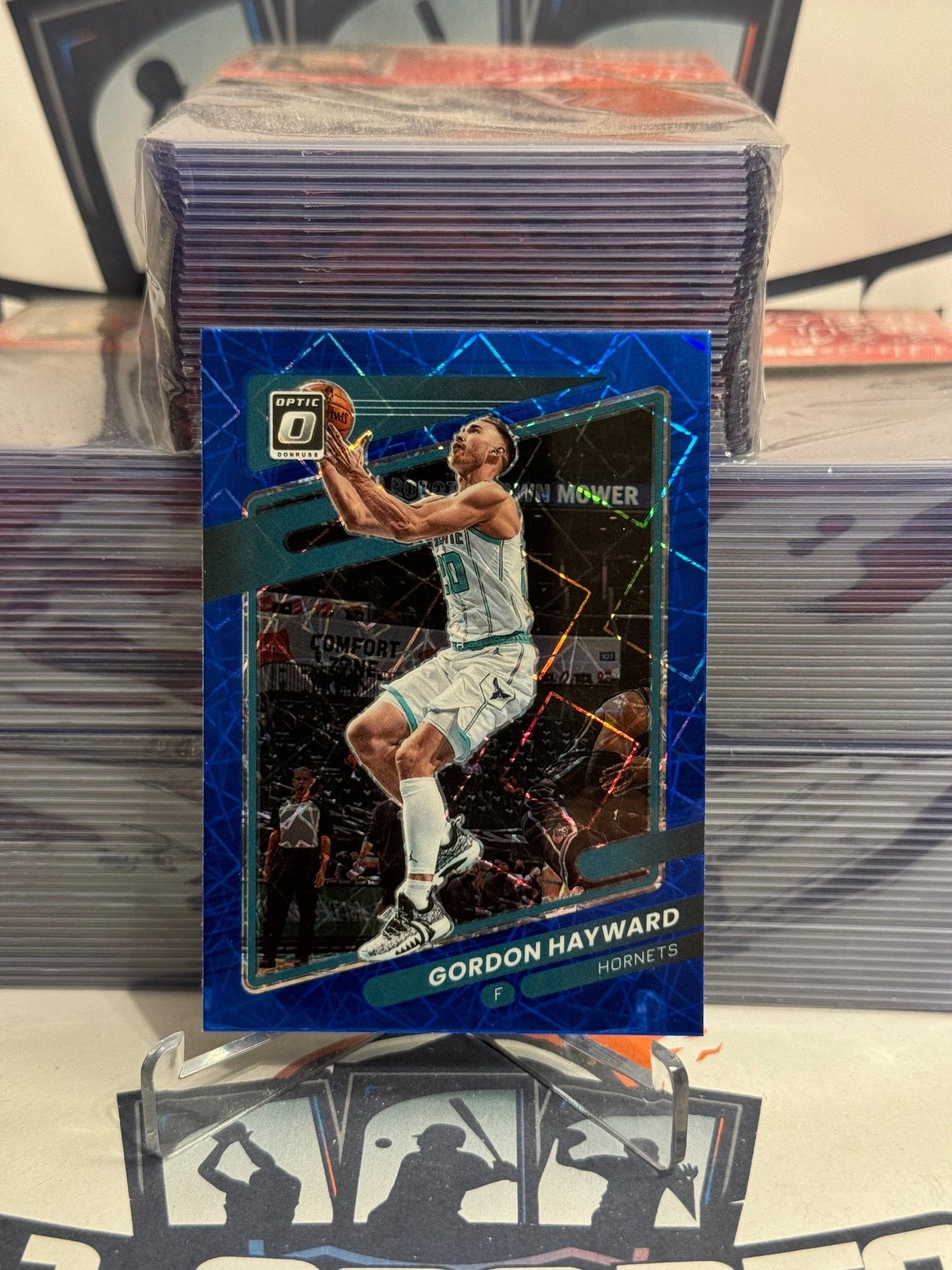 2021 Donruss Optic (Blue Velocity Prizm) Gordon Hayward #132