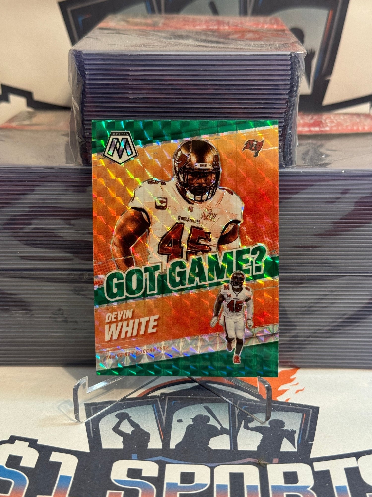 2021 Panini Mosaic (Green Prizm, Got Game?) Devin White #GG - 25