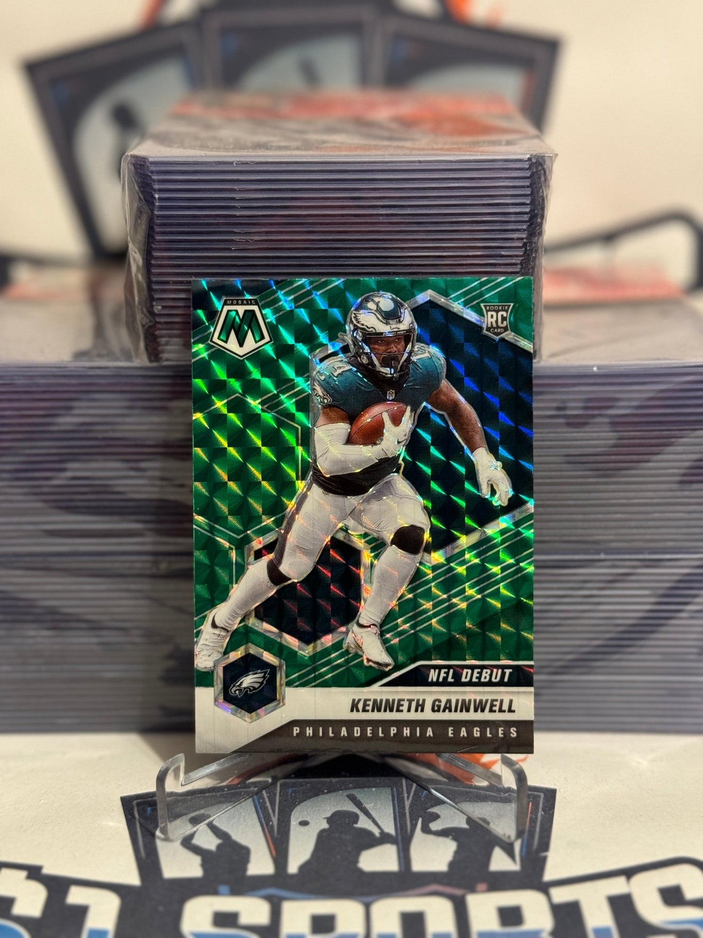 2021 Panini Mosaic (Green Prizm, NFL Debut) Kenneth Gainwell Rookie #254