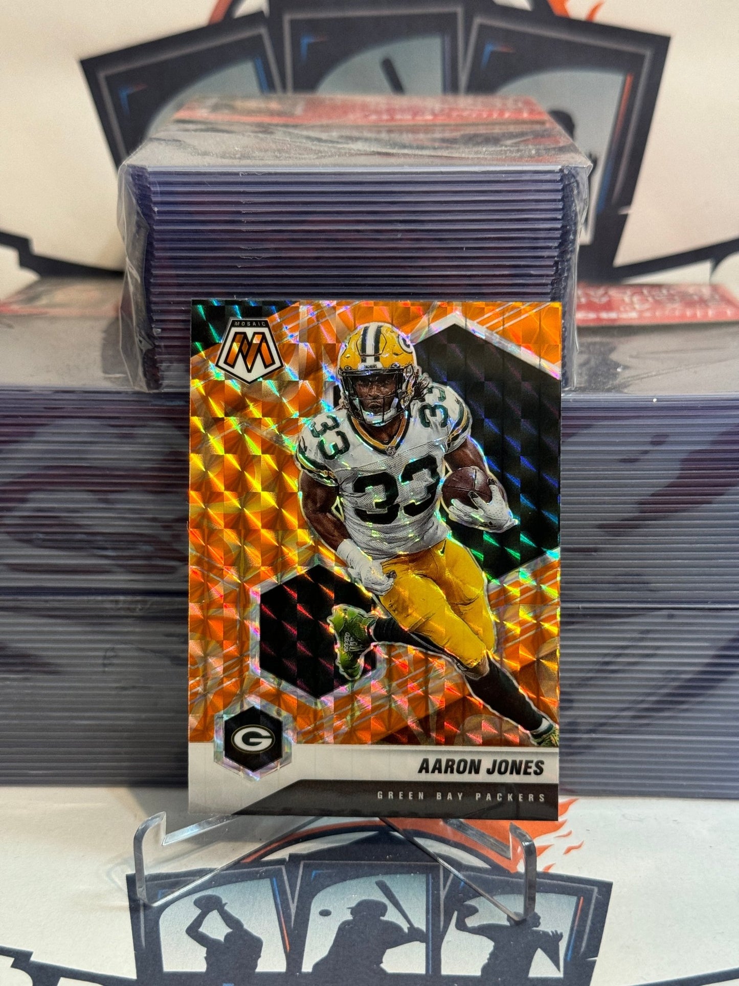 2021 Panini Mosaic (Orange Reactive Prizm) Aaron Jones #81