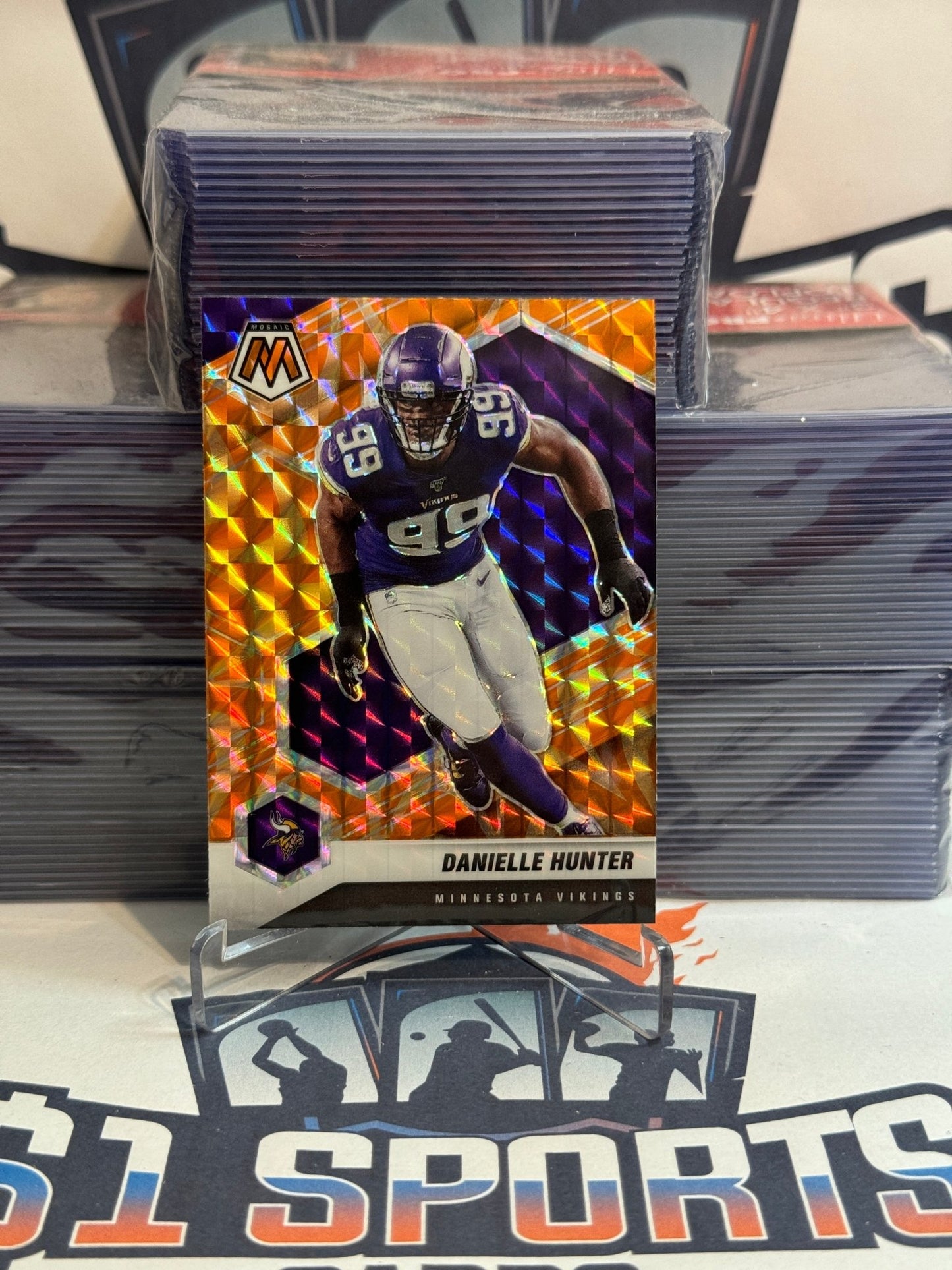 2021 Panini Mosaic (Orange Reactive Prizm) Danielle Hunter #134