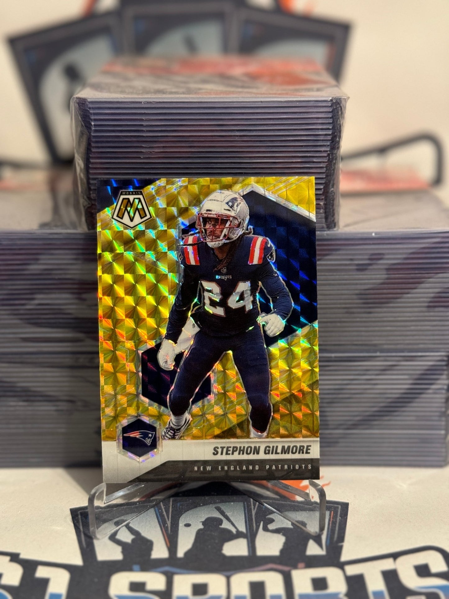 2021 Panini Mosaic (Yellow Reactive Prizm) Stephon Gilmore #140