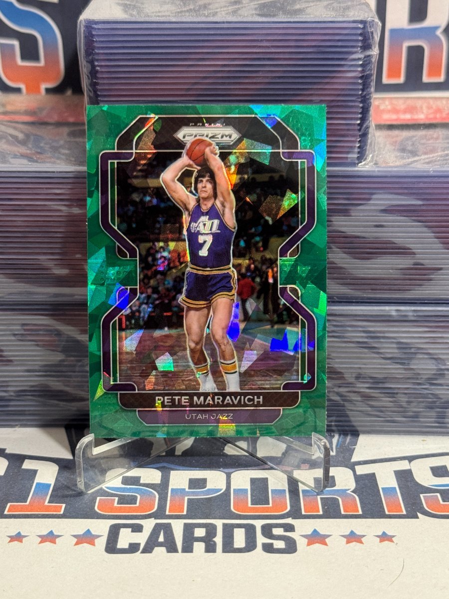 2021 Panini Prizm (Green Ice Prizm) Pete Maravich 261