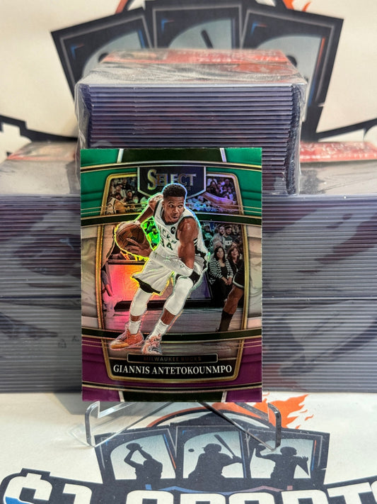 2021 Panini Select (Green White Purple Prizm) Giannis Antetokounmpo #35