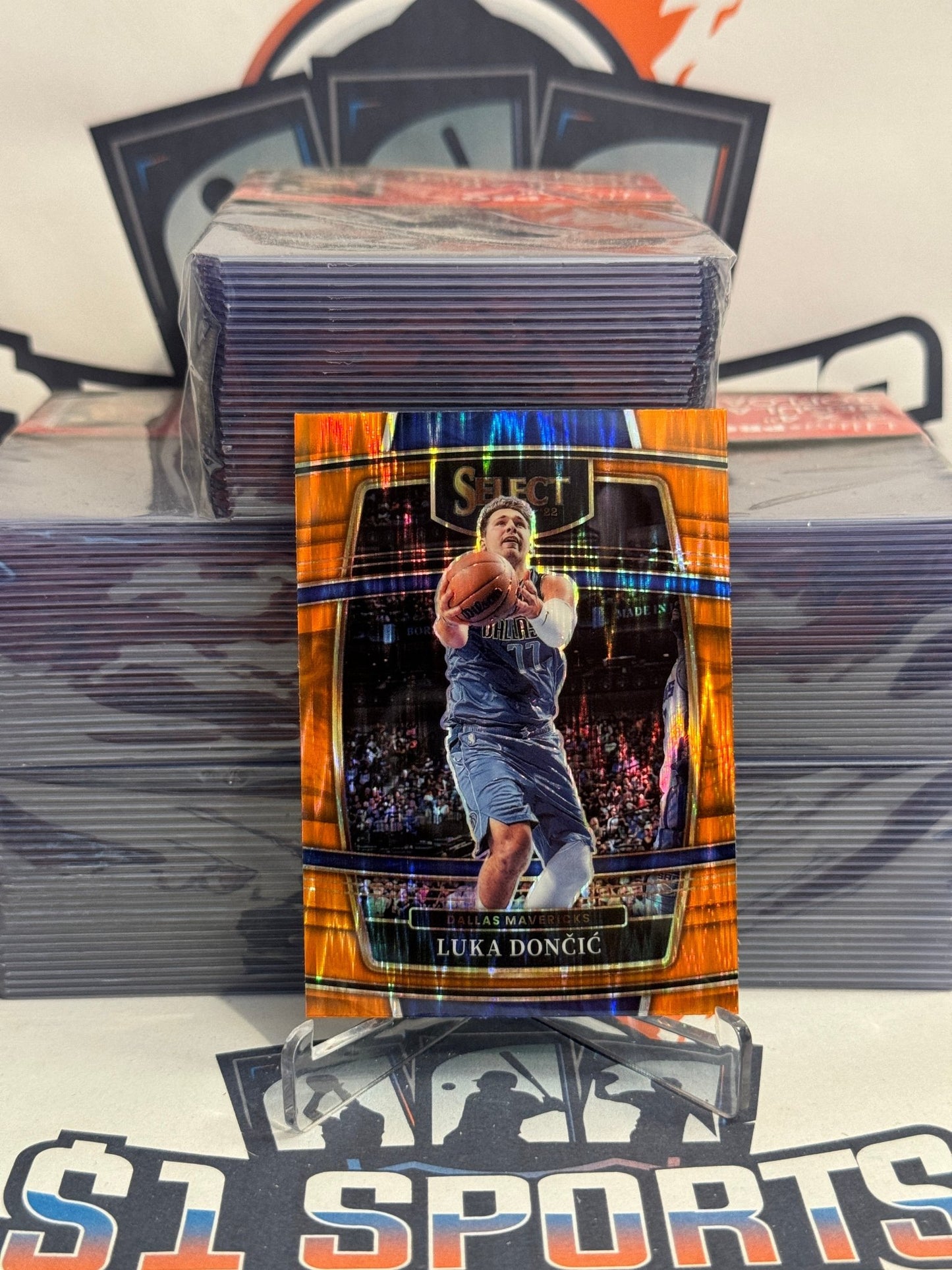 2021 Panini Select (Orange Flash Prizm) Luka Doncic #12