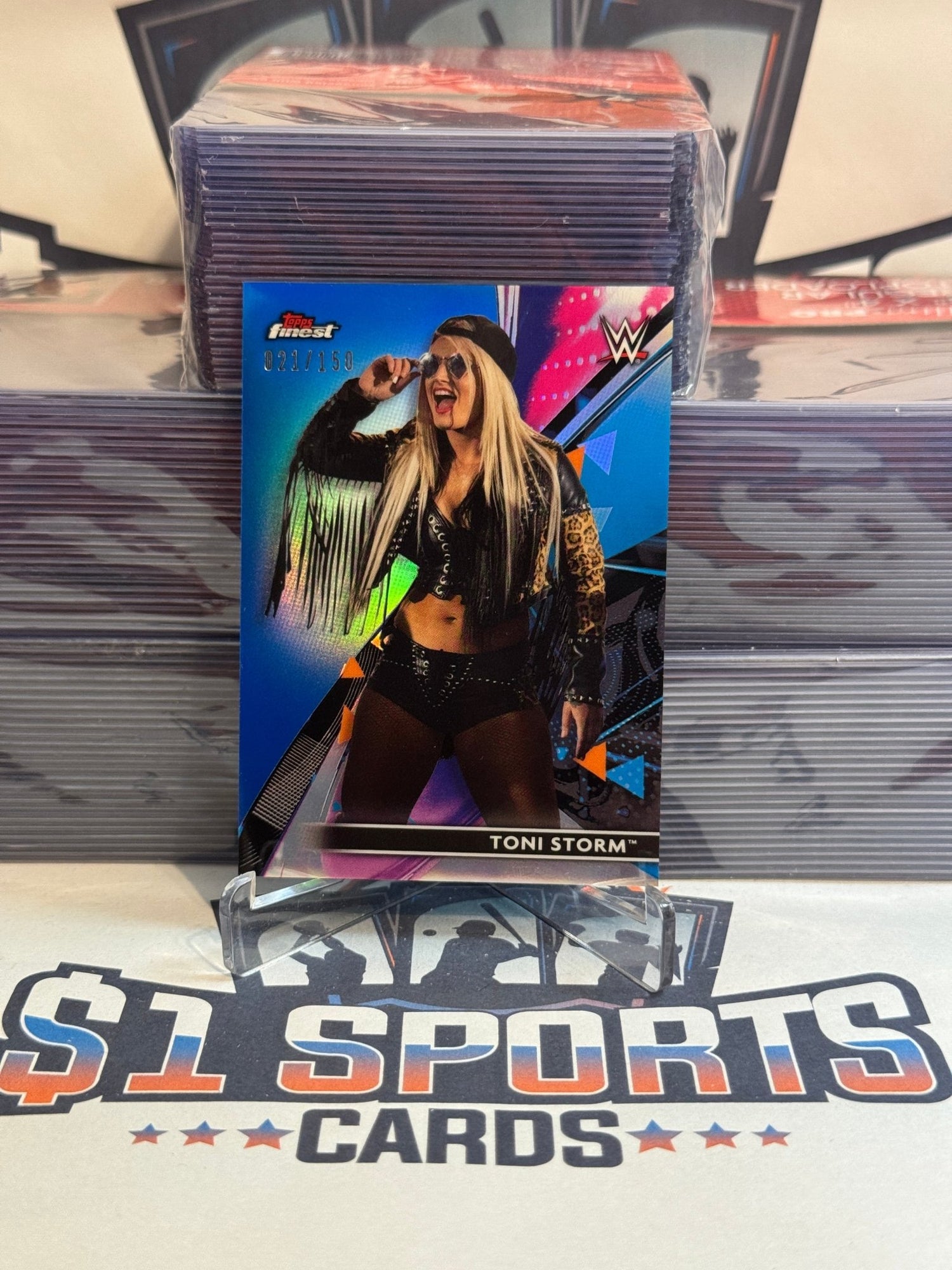 2021 Topps Finest WWE (Blue Refractor 21/150) Toni Storm #73