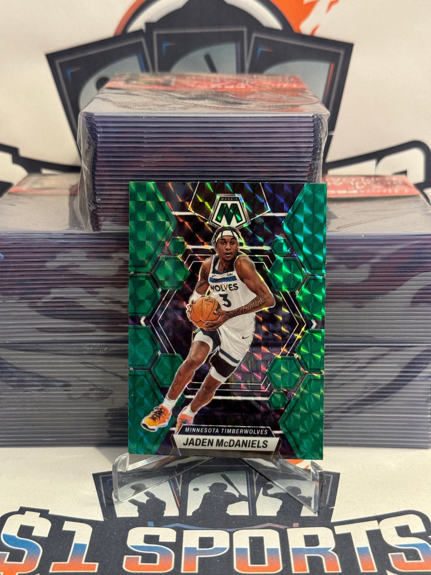 2022 Panini Mosaic (Green Prizm) Jaden McDaniels #58