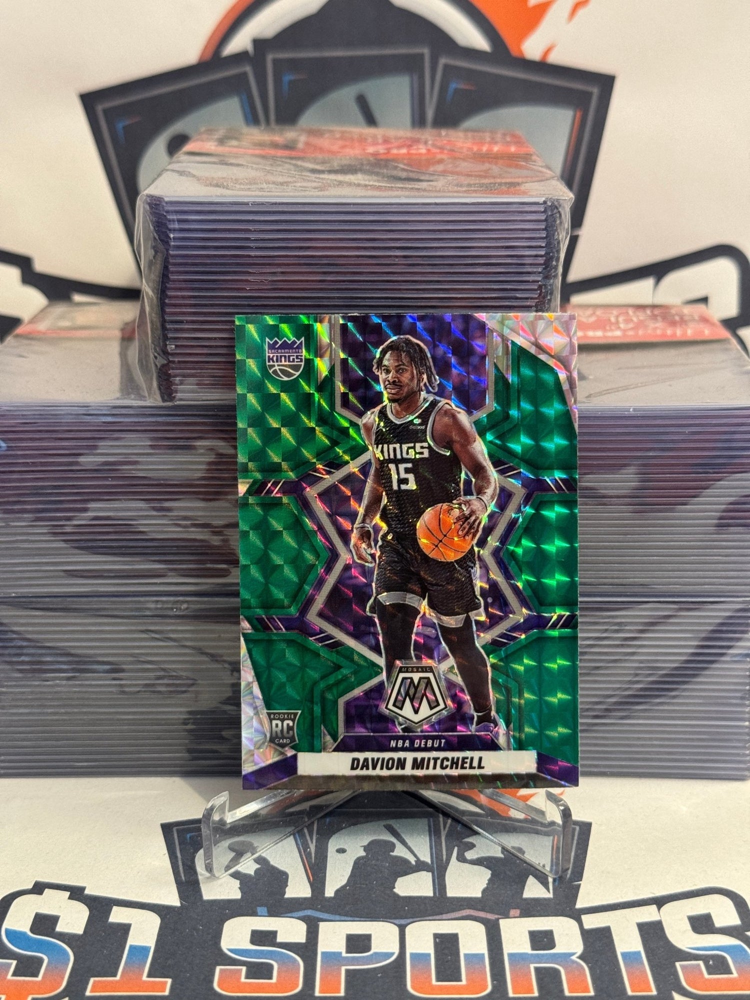 2022 Panini Mosaic (Green Prizm, NBA Debut) Davion Mitchell #269