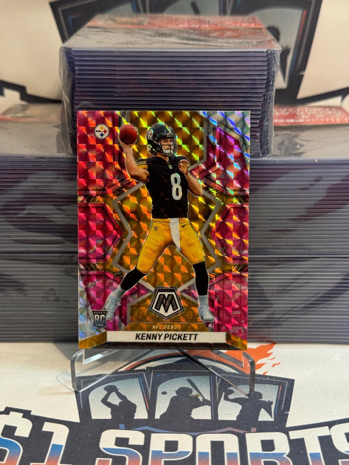 2022 Panini Mosaic (Pink Camo Prizm, NFL Debut) Kenny Pickett Rookie #270