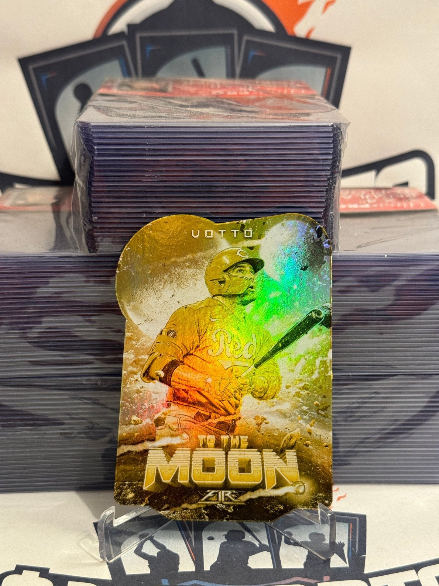 2022 Topps Fire (Gold Minted, To The Moon Die Cut) Joey Votto #TTM-14