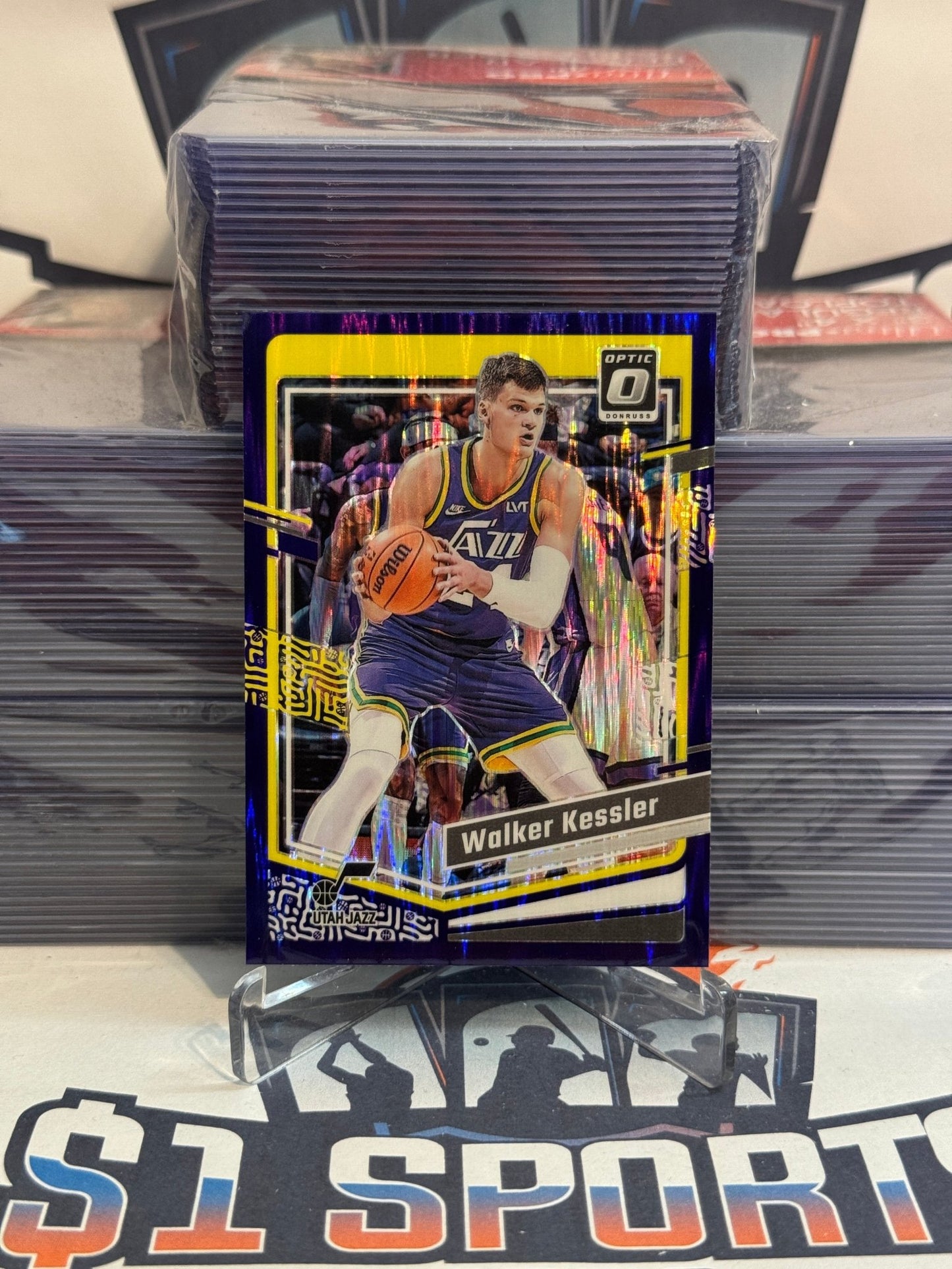 2023 Donruss Optic (Purple Flash Prizm) Walker Kessler #25