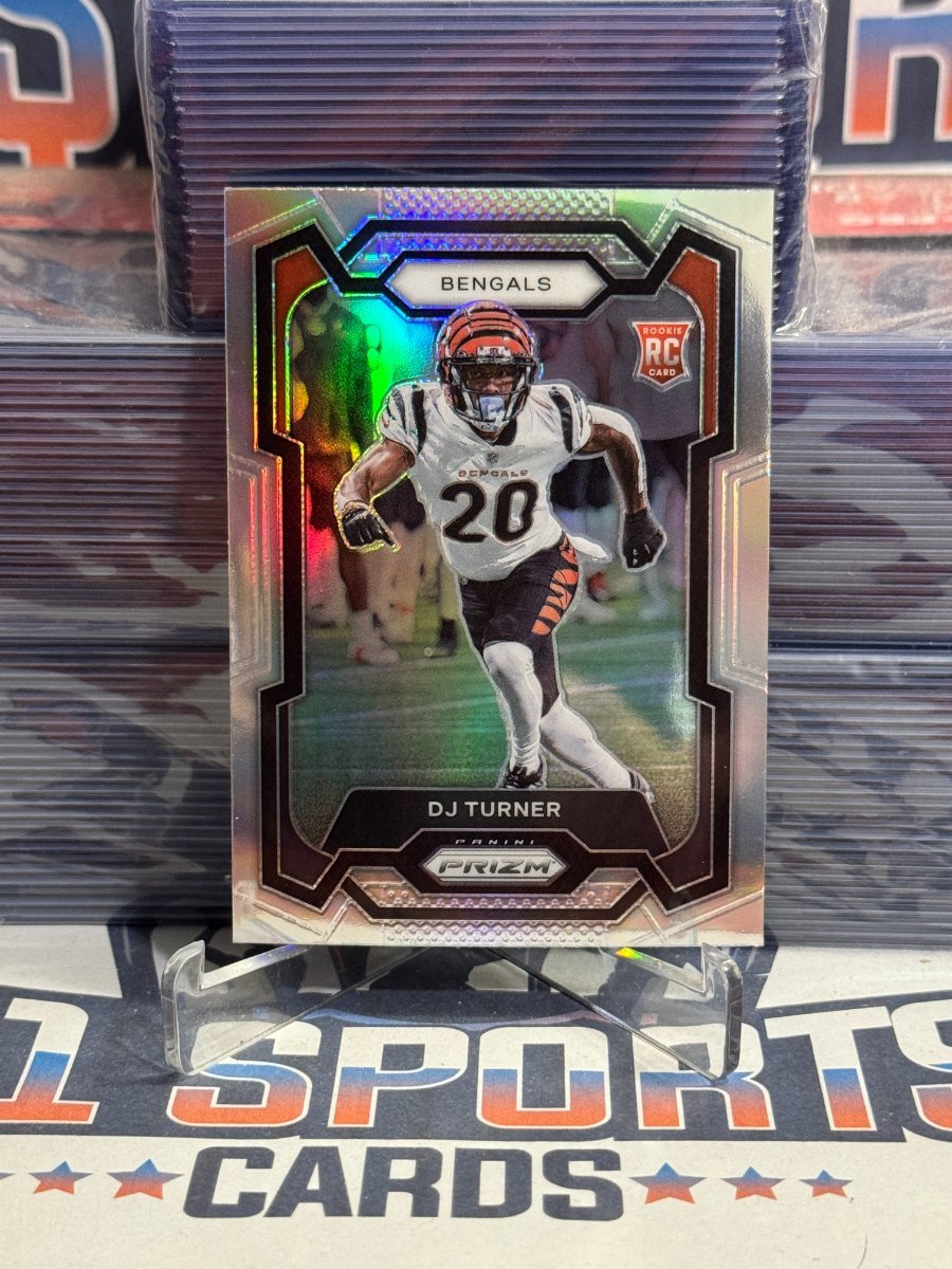 2023 Panini Prizm (Silver Prizm) DJ Turner Rookie 319