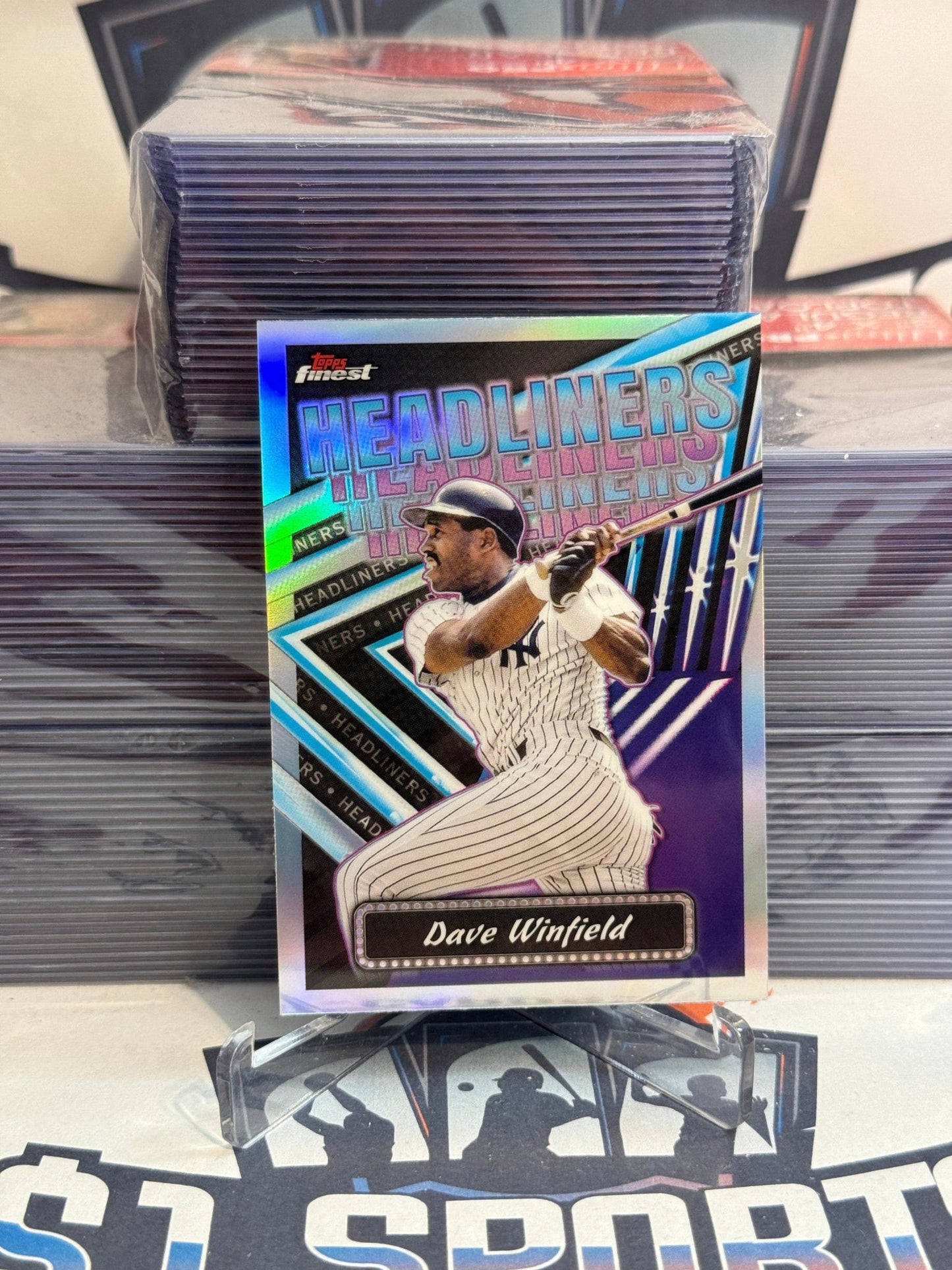 2023 Topps Finest (Headliners) Dave Winfield #FH - 13