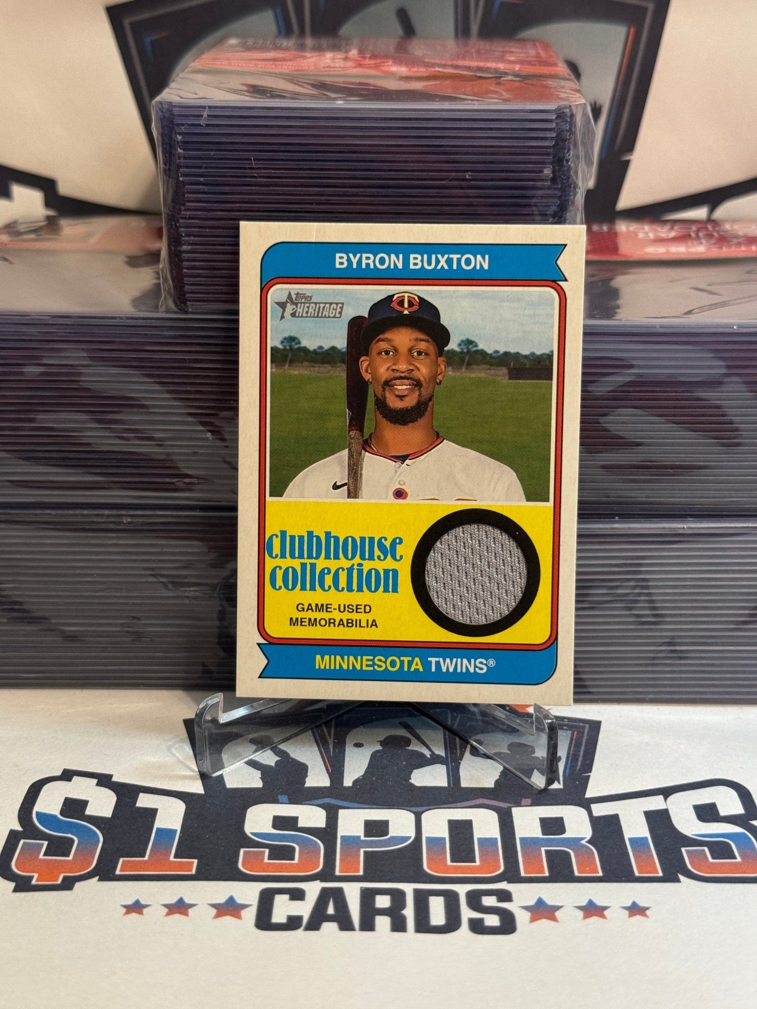 2023 Topps Heritage (Clubhouse Collection Relic) Byron Buxton #CCR - BBN