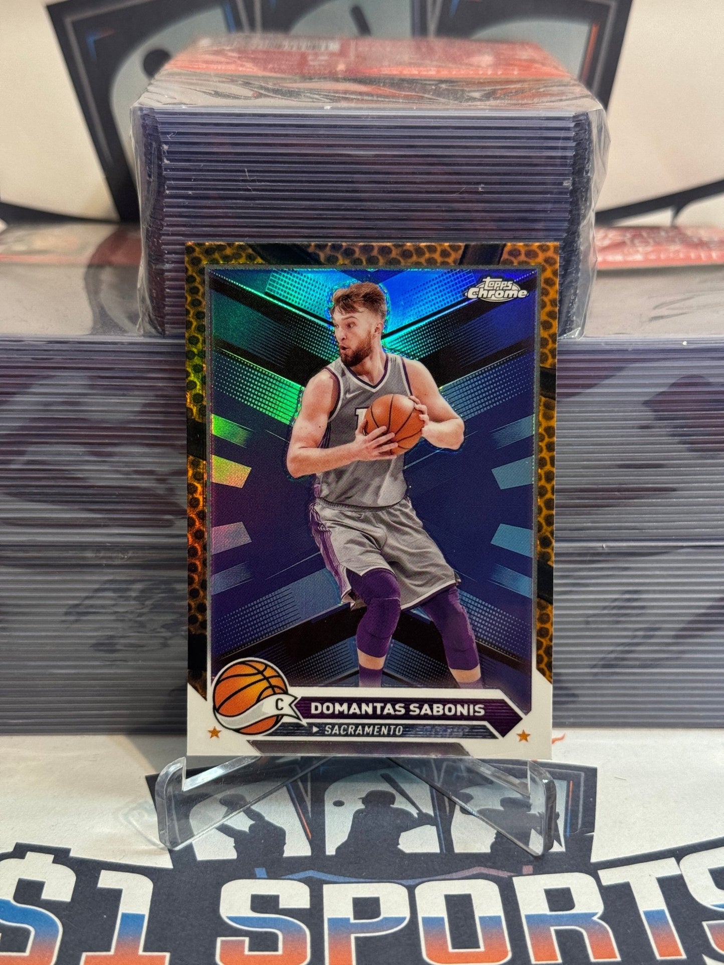 2024 Topps Chrome (Orange Basketball Refractor) Domantas Sabonis #10