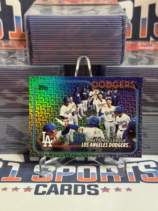 2024 Topps (Easter Rabbit Foil, Dodgers Team Card) Mookie Betts & Freddie Freeman #183