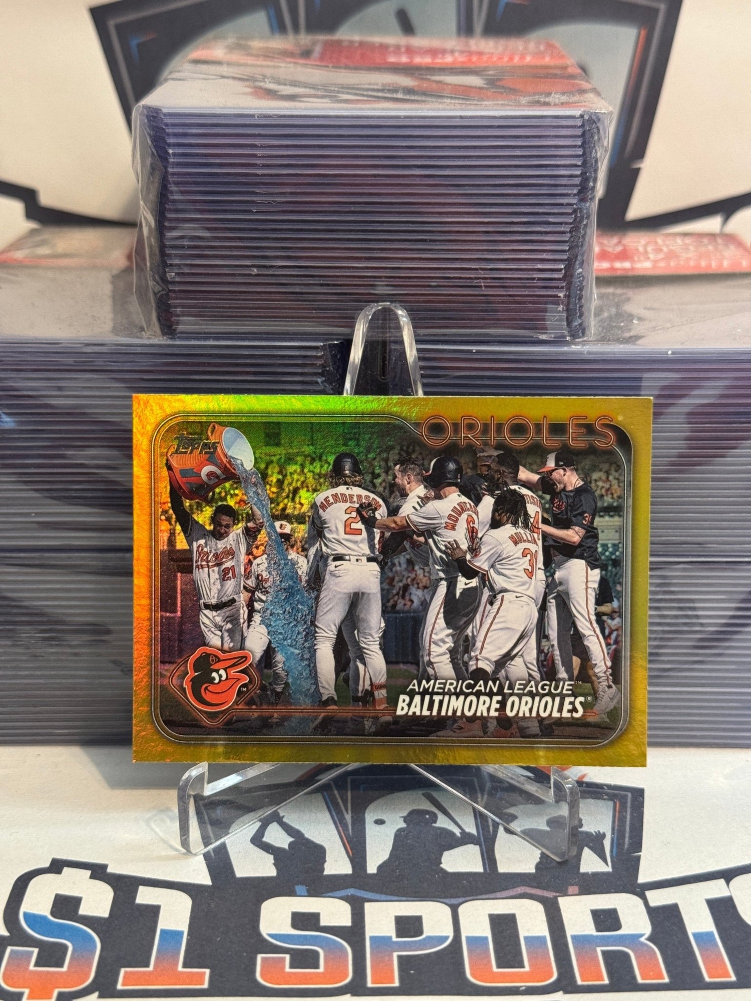 2024 Topps (Gold, Orioles Team Card) Gunnar Henderson #192