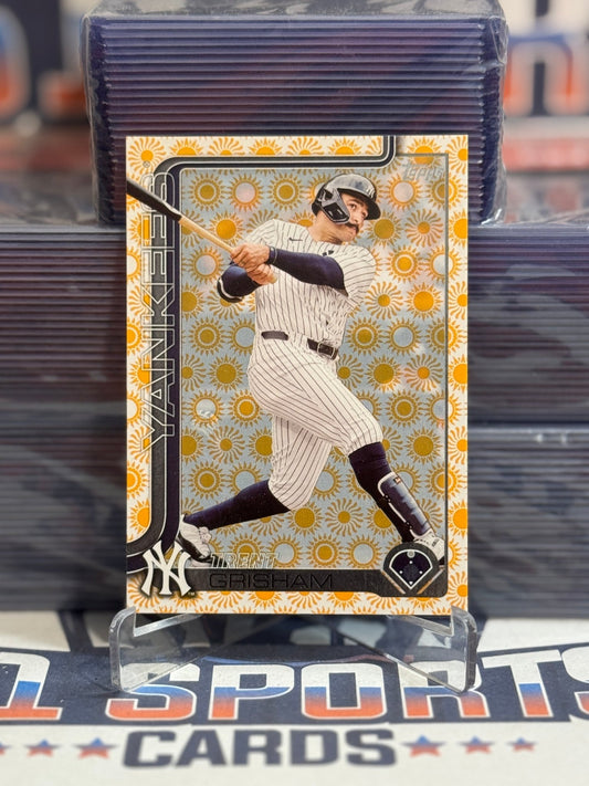 2025 Topps (Holiday Sun) Trent Grisham 666