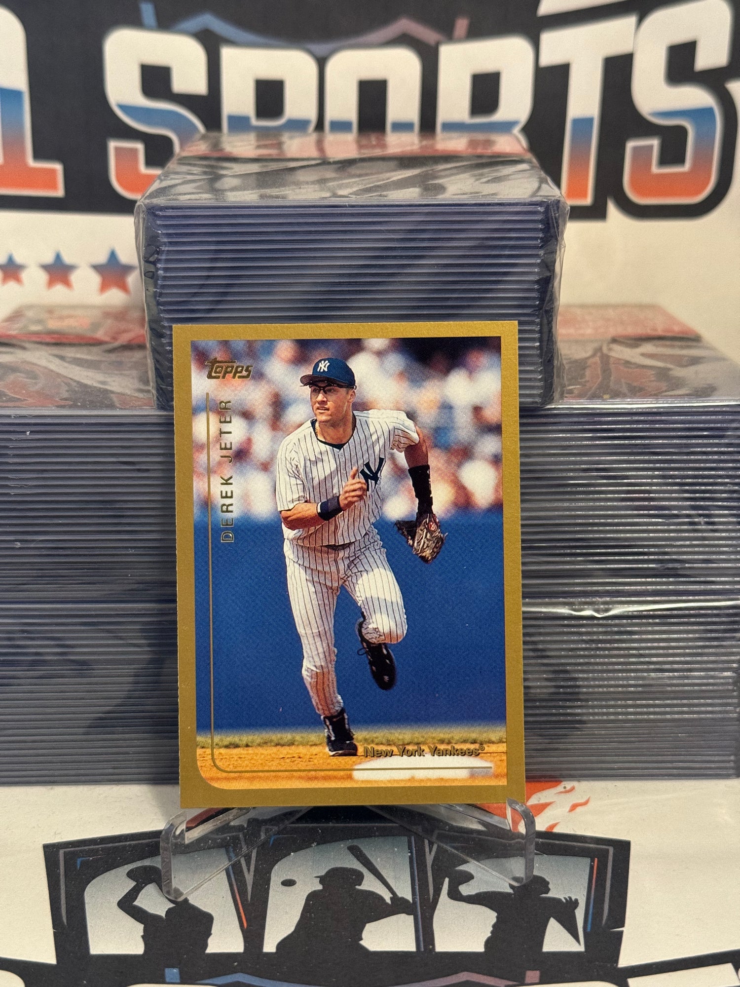1999 Derek Jeter #85