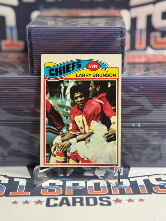 1977 Topps Larry Brunson #244