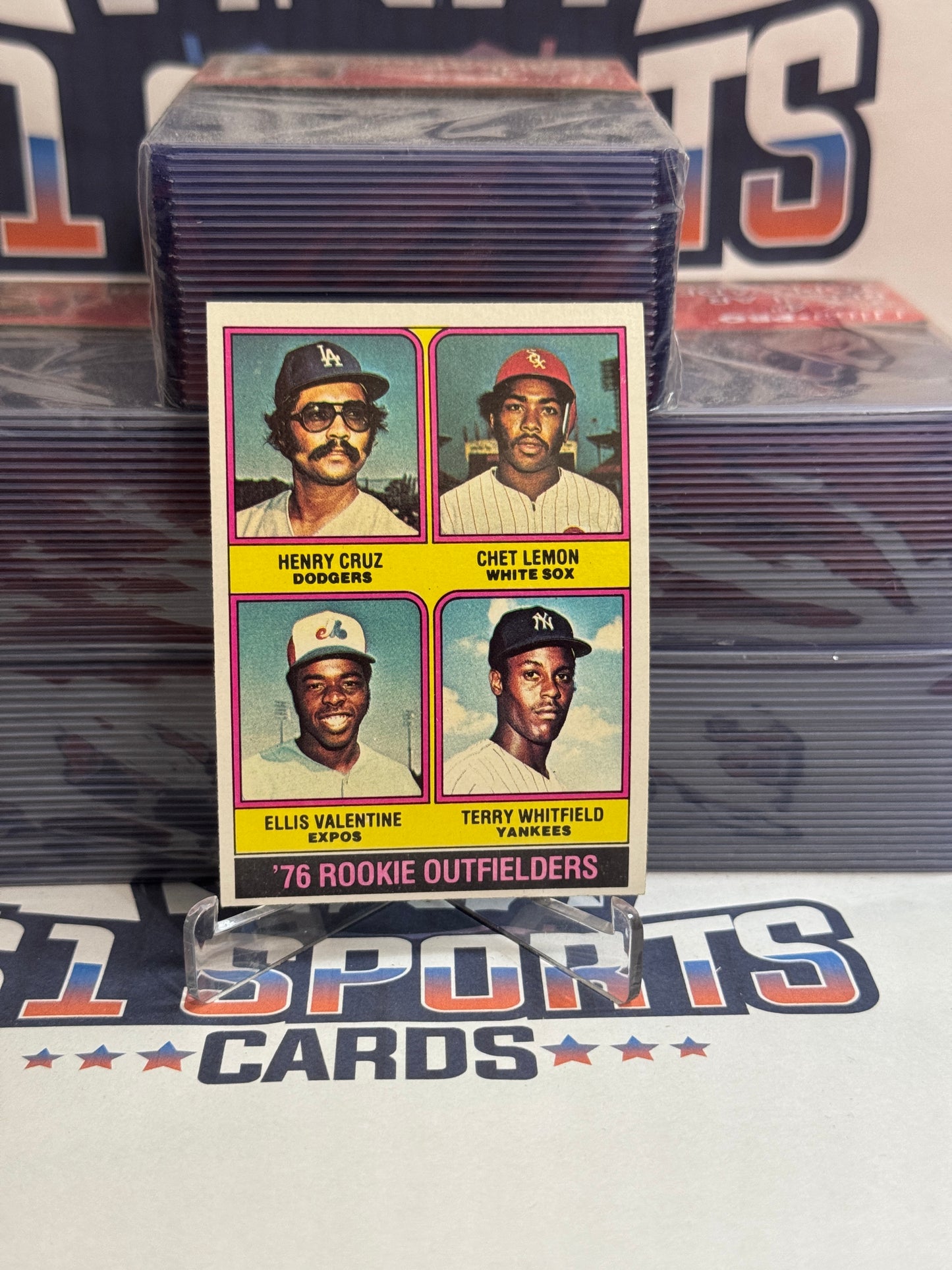 1976 Topps (Rookie Outfielders) Chet Lemon, Ellis Valentine, Henry Cruz, Terry Whitfield #590