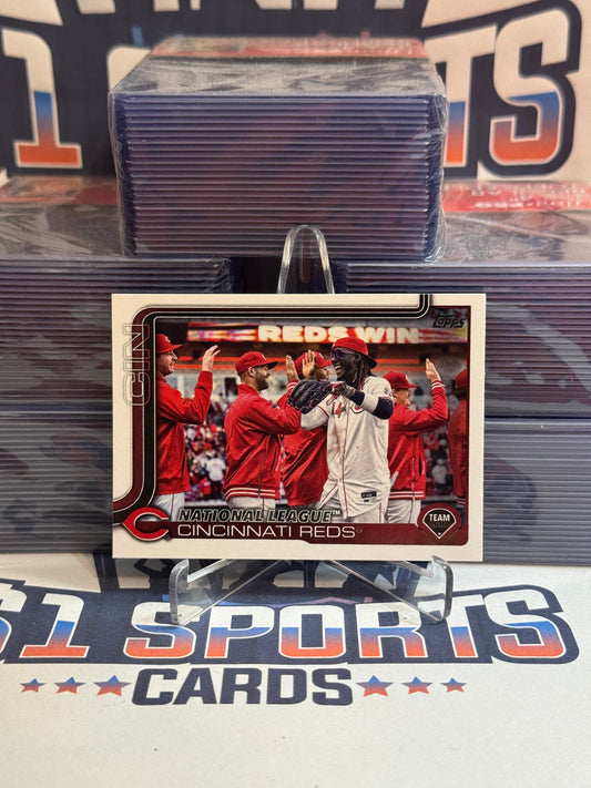 2025 Topps (Reds Team Card) Elly De La Cruz #99