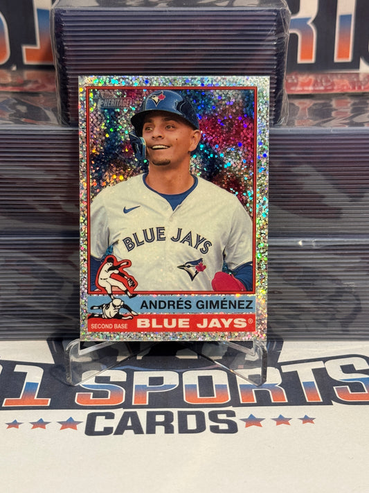 2025 Topps Heritage (Chrome Sparkle) Andres Gimenez #387