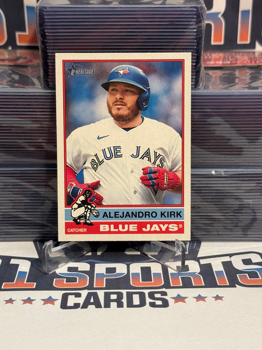 2025 Topps Heritage (Short Print) Alejandro Kirk #489