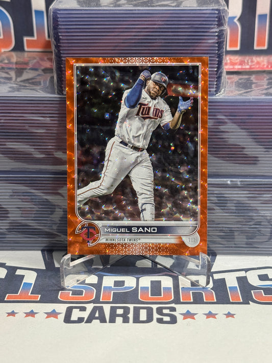 2022 Topps (Orange Foil 113/299) Miguel Sano #123