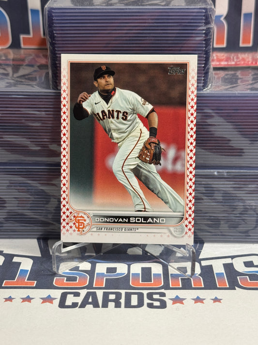 2022 Topps (Independence Day 36/76) Donovan Solano #426