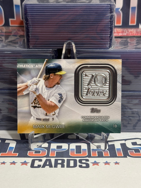 2021 Topps (70th Anniversary Commemorative Logo Patch Relic) Mark McGwire #T70P-MM
