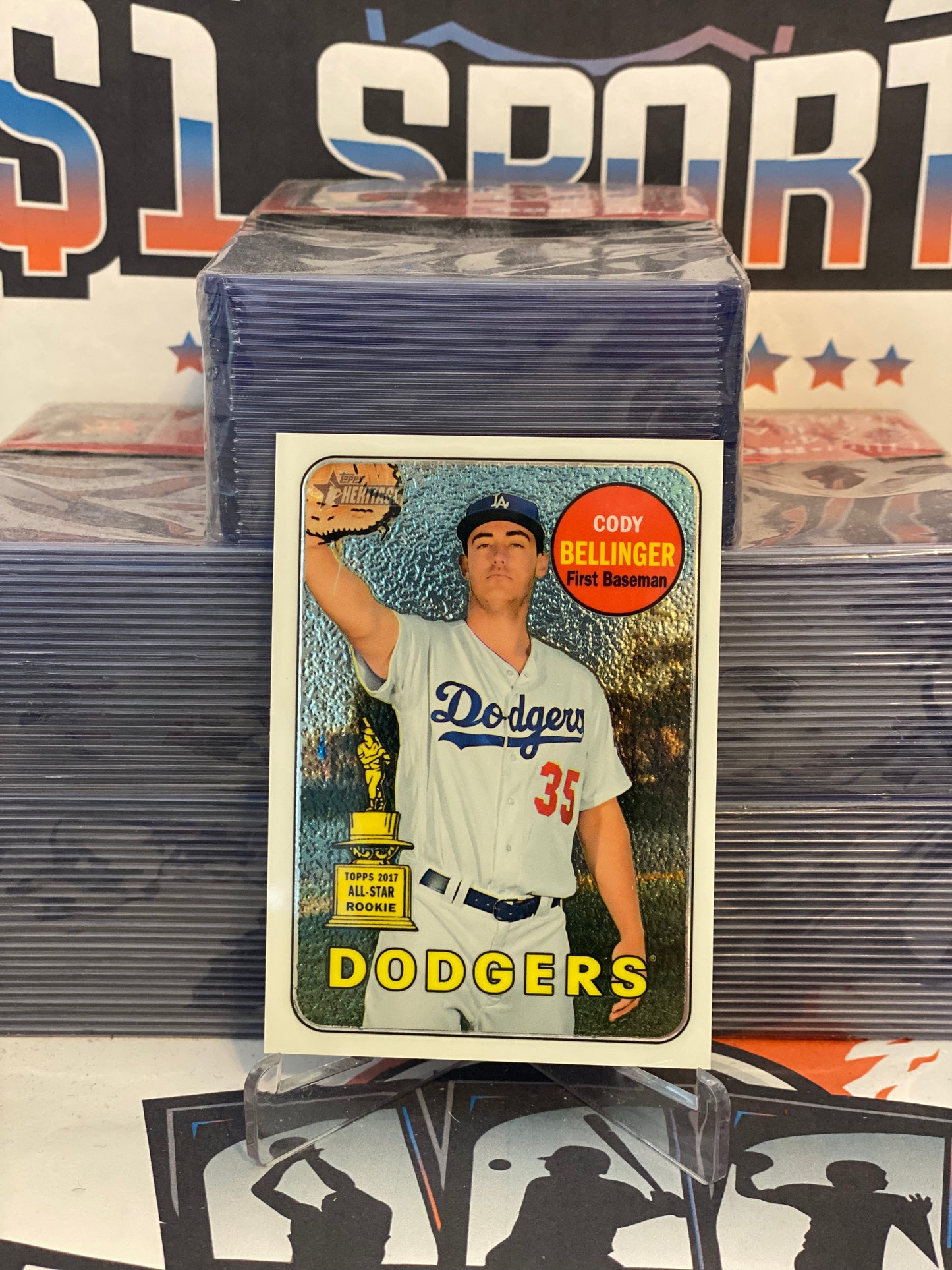 2018 Topps Heritage (Chrome, Rookie Cup 132/999) Cody Bellinger #THC-150