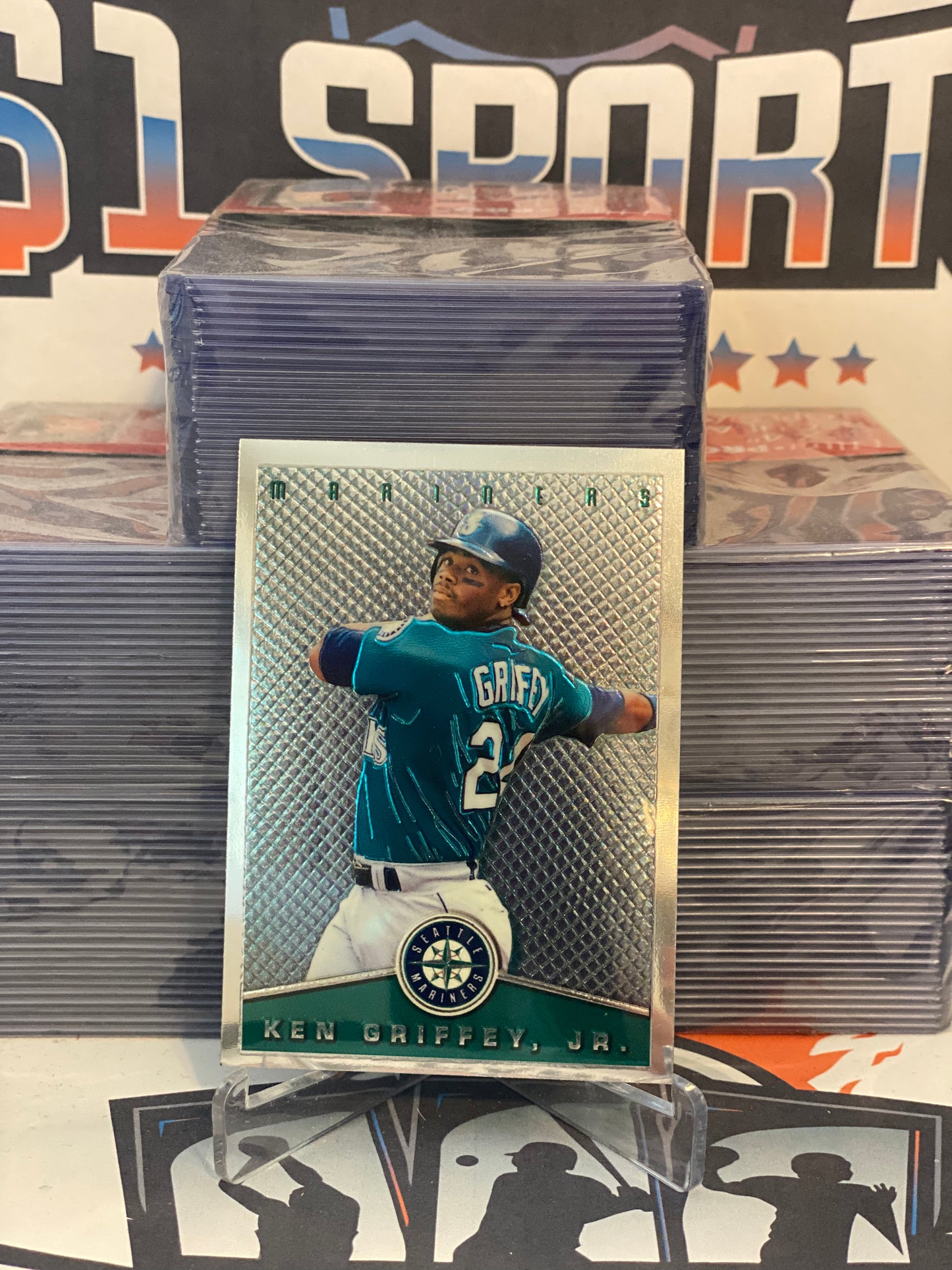 1995 Topps (Finest Insert) Ken Griffey Jr. #3