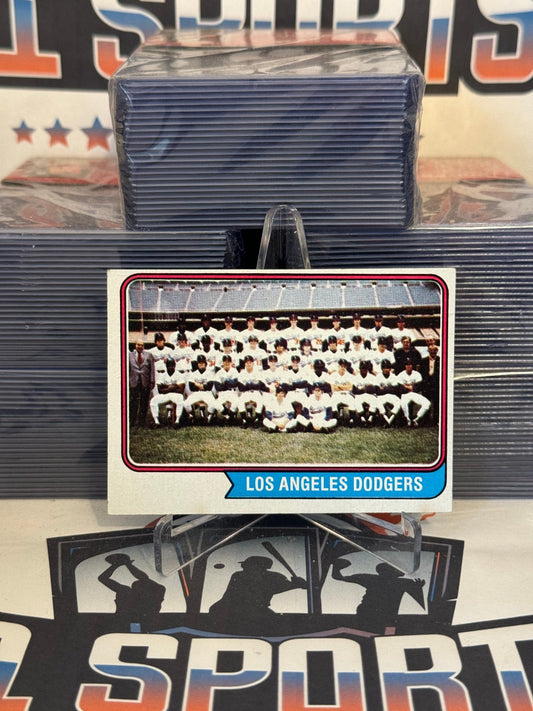 1974 Topps (Los Angeles Dodgers Team Card) Steve Garvey, Ron Cey, Jim Wynn, Don Sutton, Tommy John, Charlie Hough #643