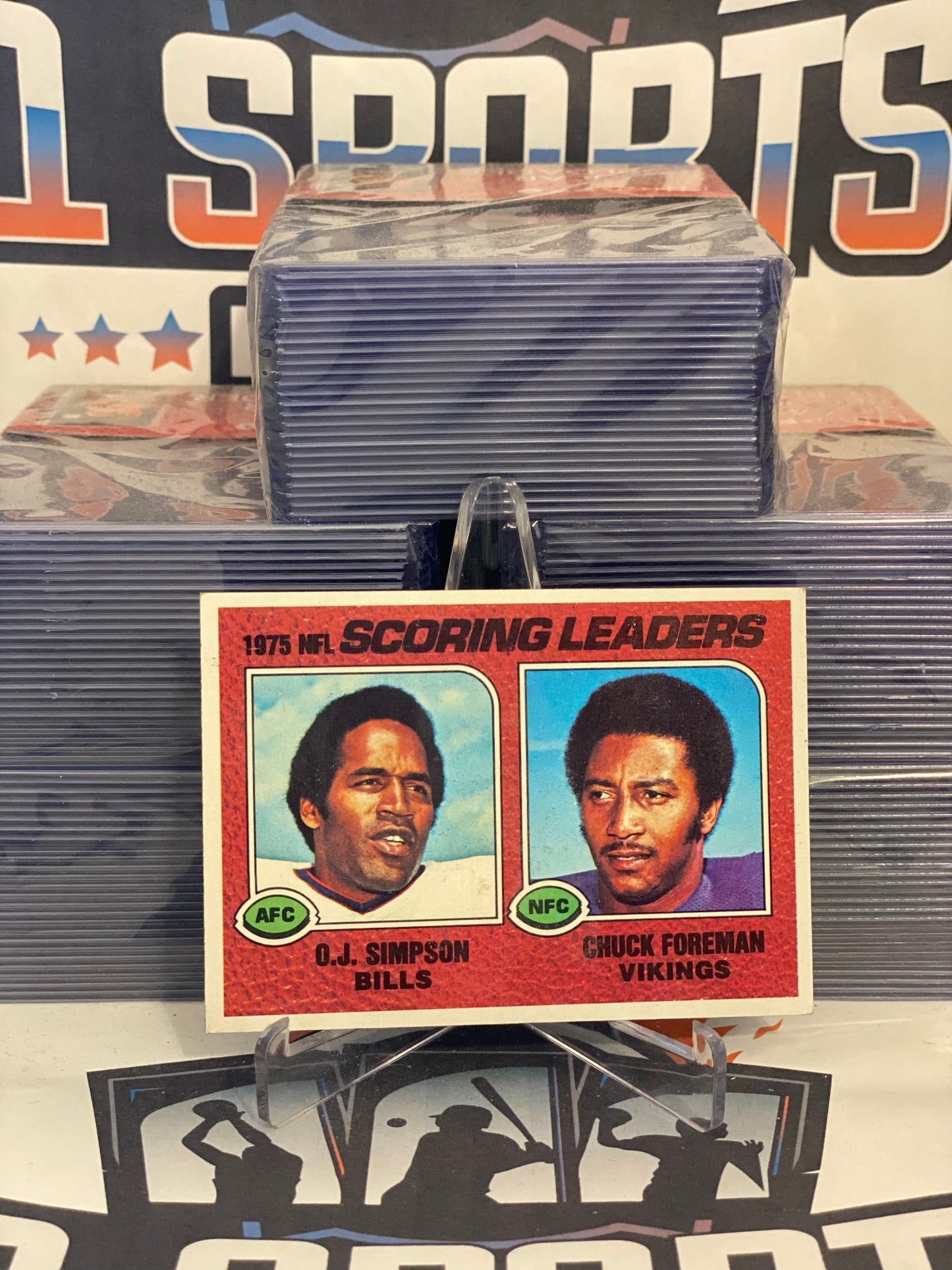 1976 Topps (Scoring Leaders) O.J. Simpson & Chuck Foreman #204