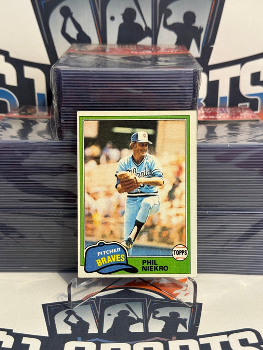 1981 Topps Phil Niekro #387