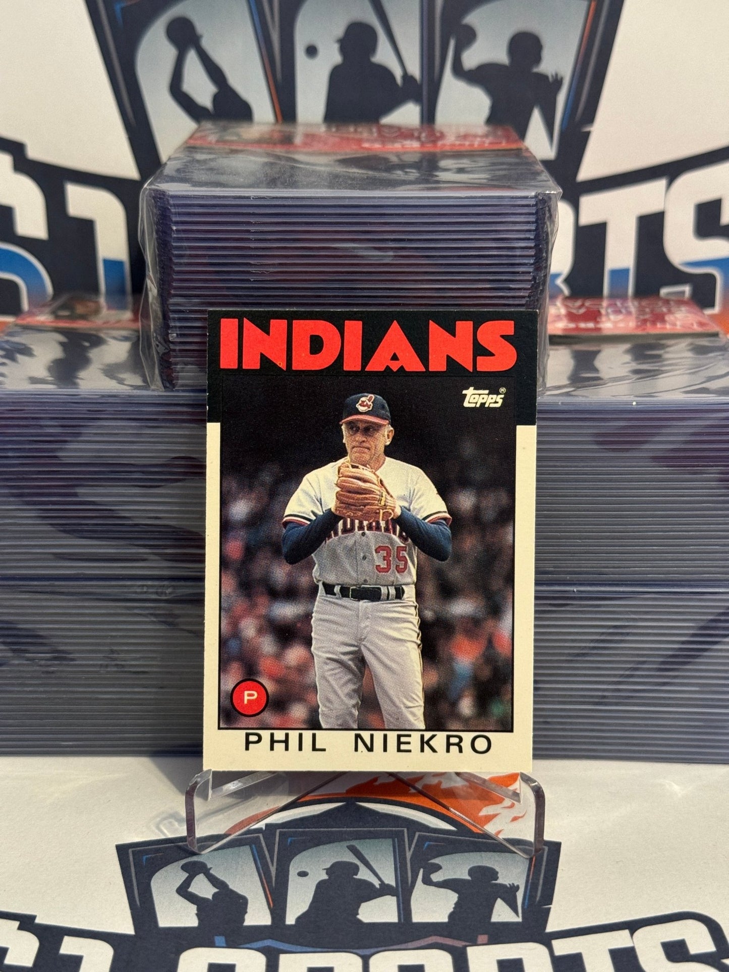 1986 Topps Traded Phil Niekro #77t