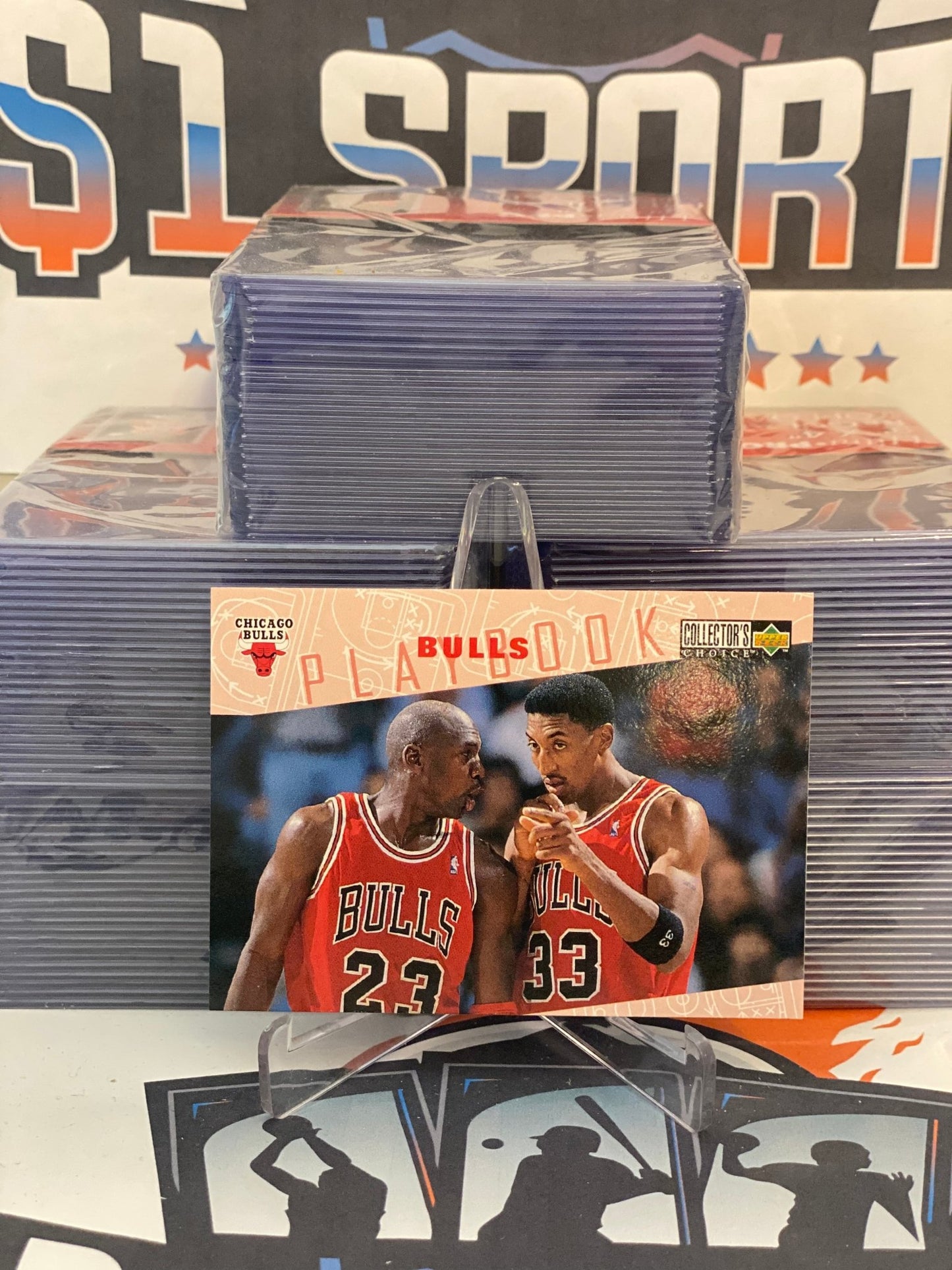 1991 Upper Deck Collector's Choice (Chicago Bulls Team Checklist) Michael Jordan & Scottie Pippen #370