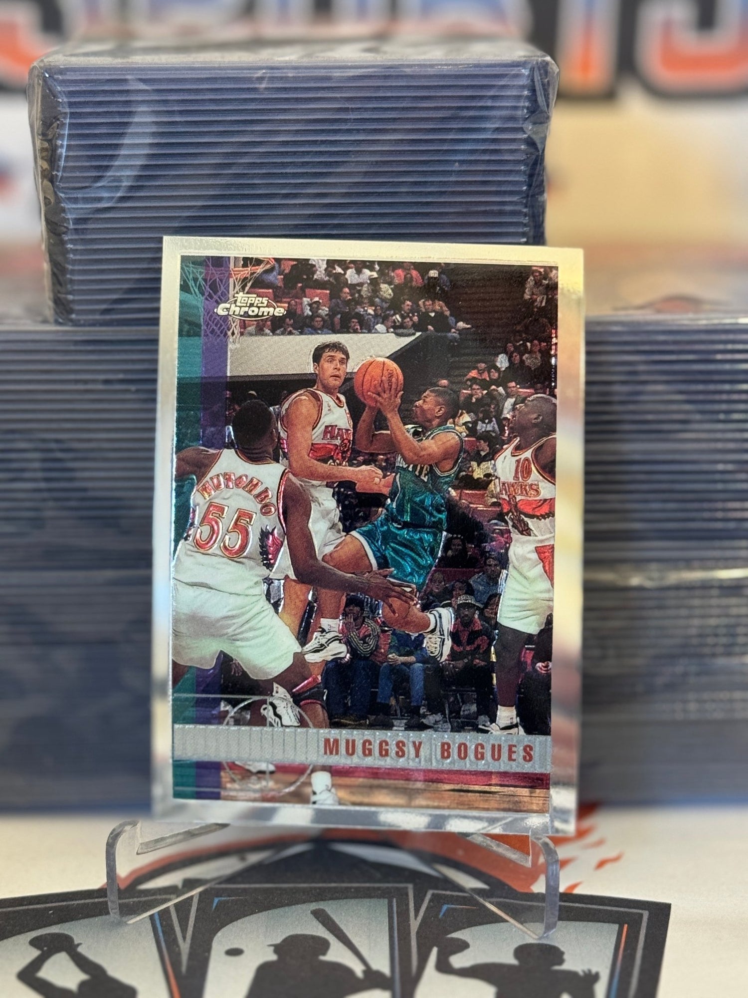 1997 Topps Chrome (Dikembe Mutombo Background) Mugsy Bogues #87