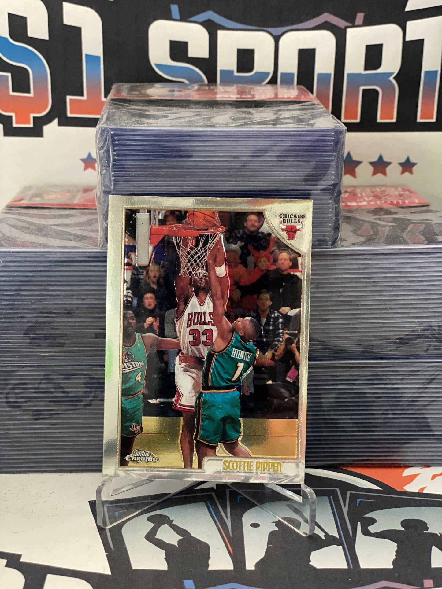1998 Topps Chrome Scottie Pippen #1