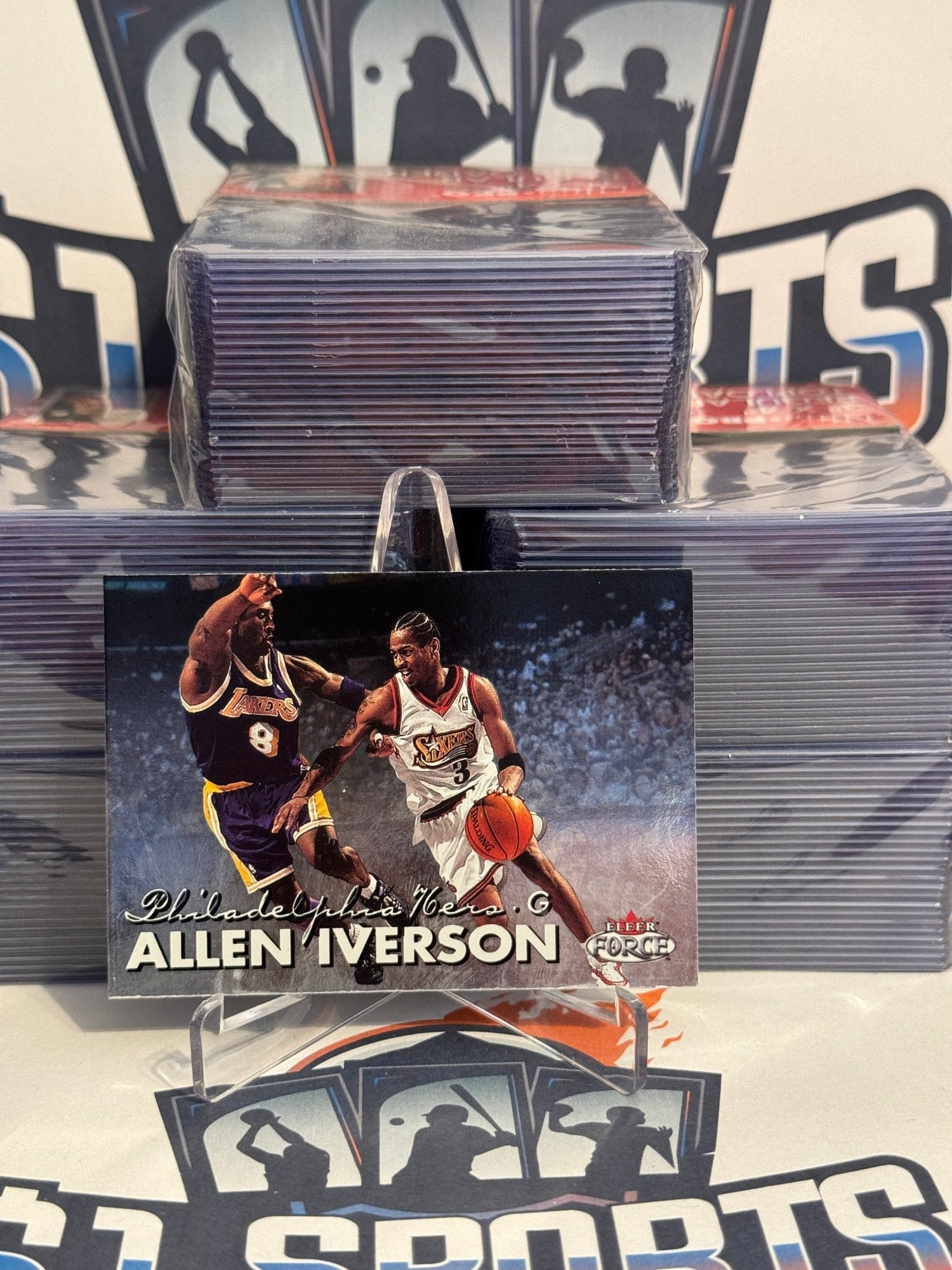 1999 Fleer Tradition (Kobe Bryant) Allen Iverson #123