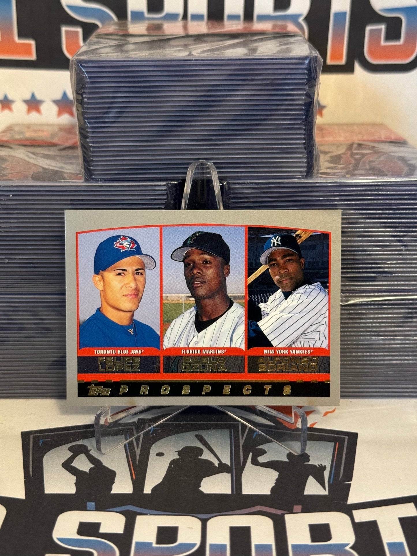 1999 Topps (Prospects) Felipe Lopez, Alfonso Soriano, Pablo Ozuna Rookie #203