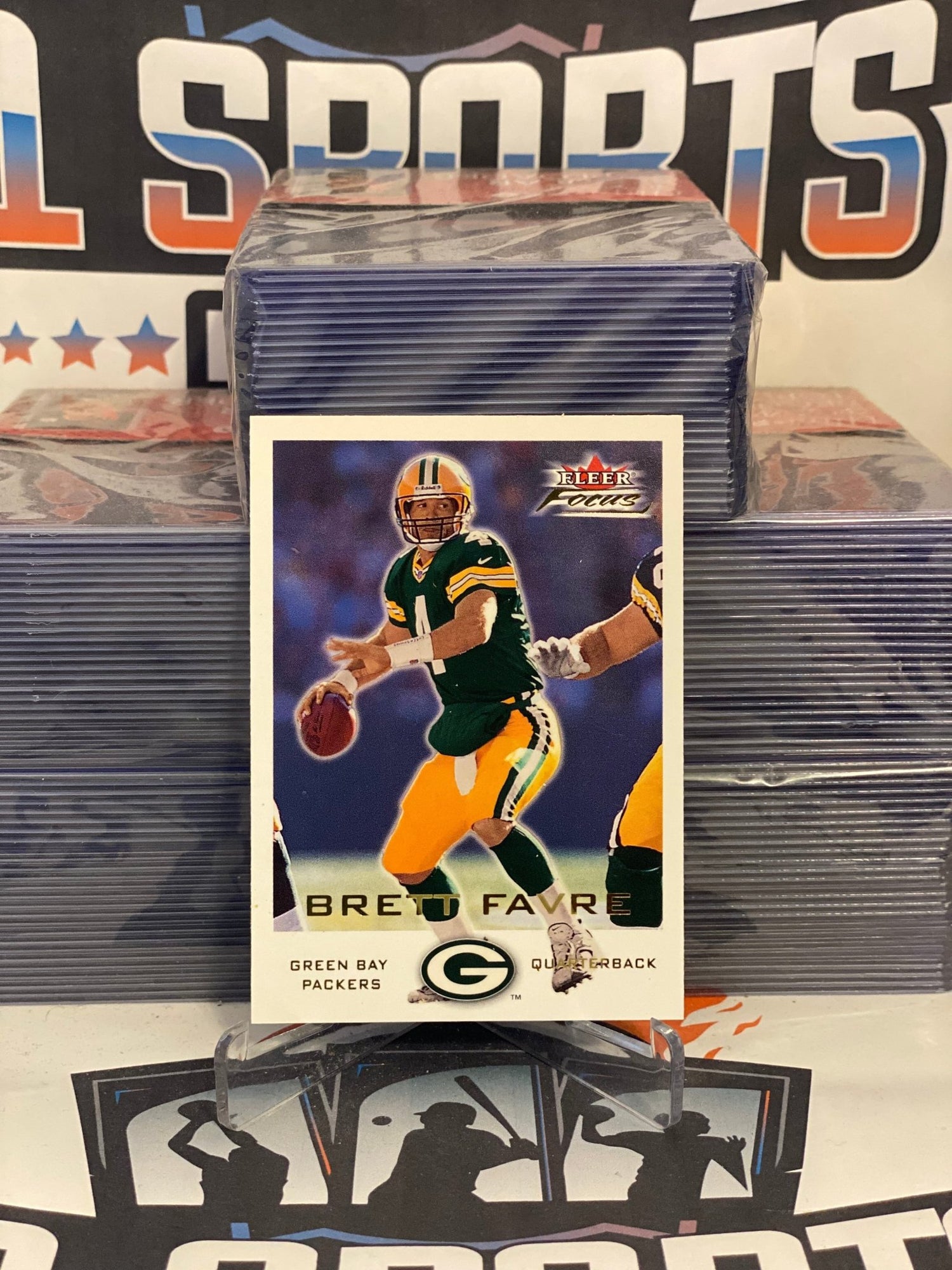 2000 Fleer Focus Brett Favre #64