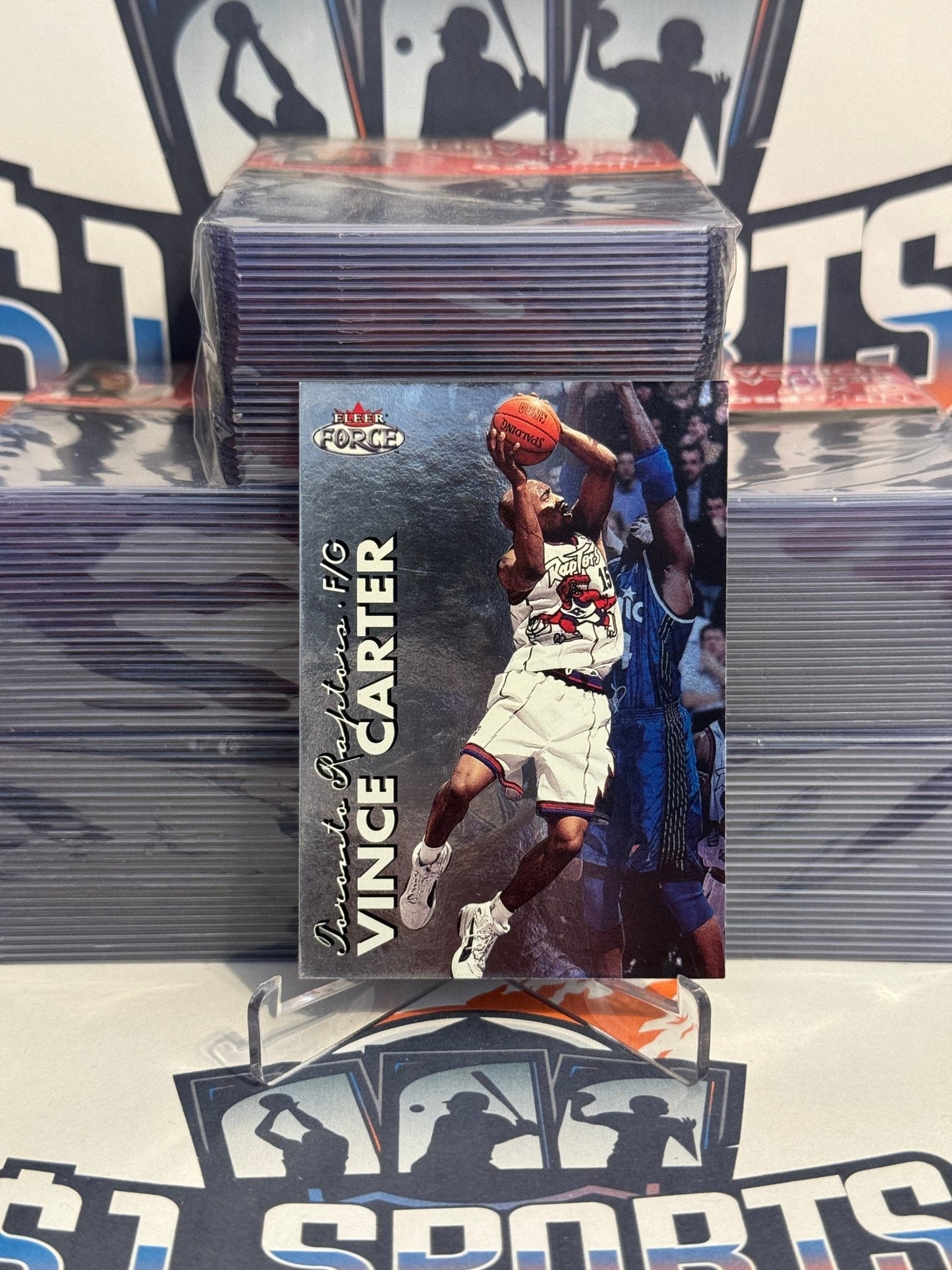 2000 Fleer Force Vince Carter #1