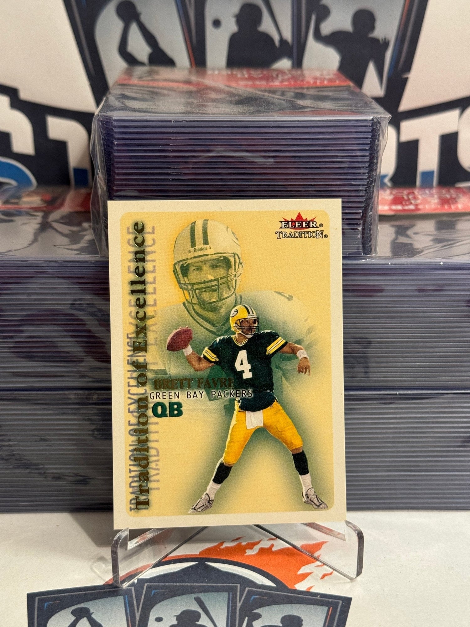 2000 Fleer Tradition (Tradition of Excellence) Brett Favre #1