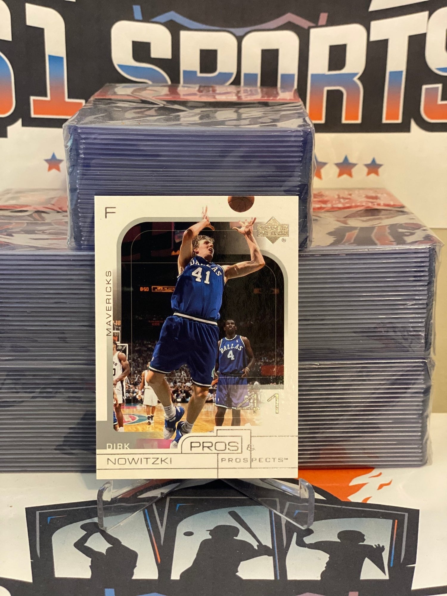 2001 Upper Deck (Pros & Prospects) Dirk Nowitzki #18